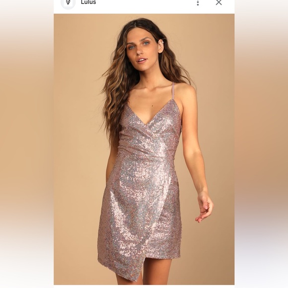 Lulu's Hilaria Rose Gold Iridescent Sequined bodycon mini dress size medium EUC - Picture 1 of 8